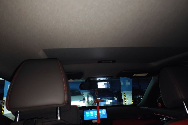 Used Dongfeng Aeolus Yixuan 2022 230T Automatic Adaptive-Beam Knight Edition Headliner