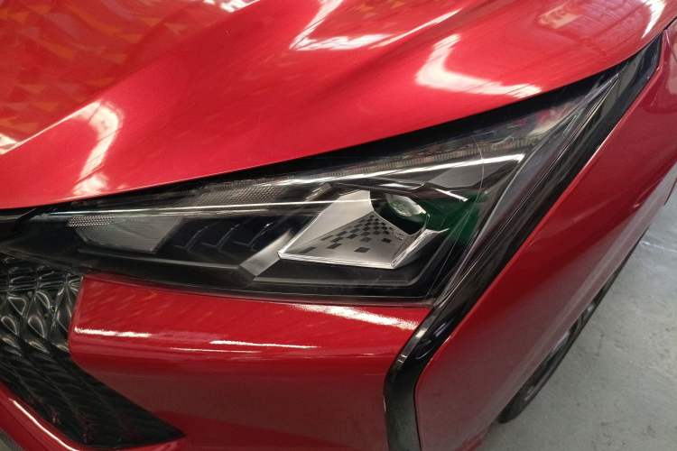 Used Dongfeng Aeolus Yixuan 2022 230T Automatic Adaptive-Beam Knight Edition Left Front Headlight