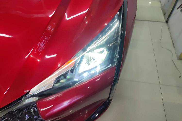 Used Dongfeng Aeolus Yixuan 2022 230T Automatic Adaptive-Beam Knight Edition Left Front Headlight