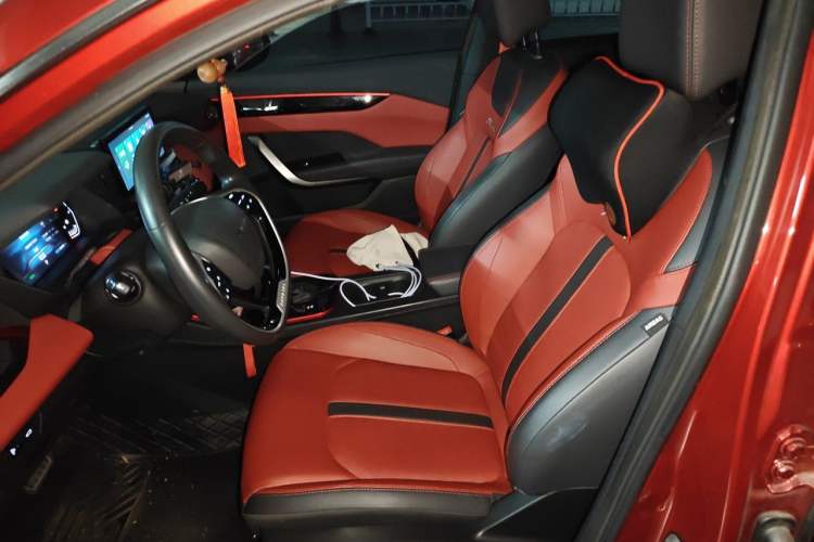 Used Dongfeng Aeolus Yixuan 2022 230T Automatic Adaptive-Beam Knight Edition Left Front Seat