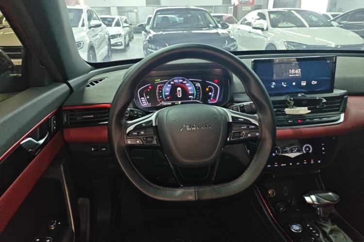 Used Dongfeng Aeolus Yixuan 2022 230T Automatic Adaptive-Beam Knight Edition Steering Wheel