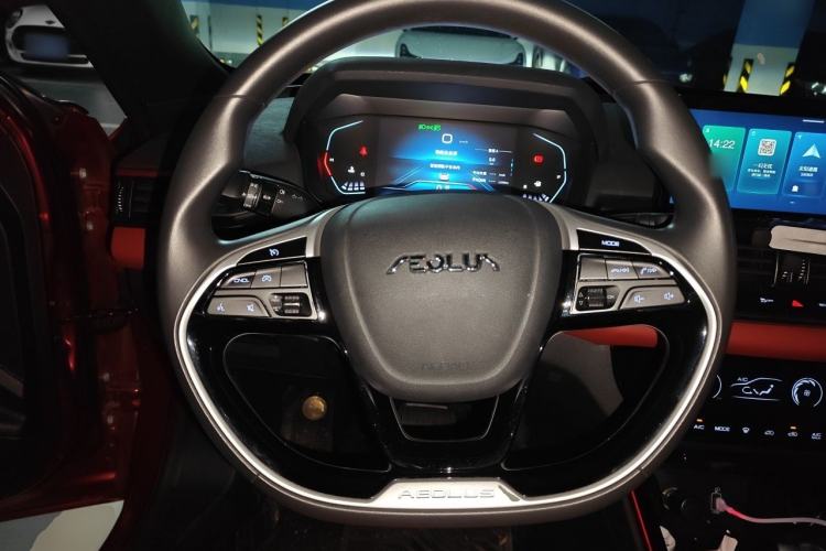 Used Dongfeng Aeolus Yixuan 2022 230T Automatic Adaptive-Beam Knight Edition Steering Wheel