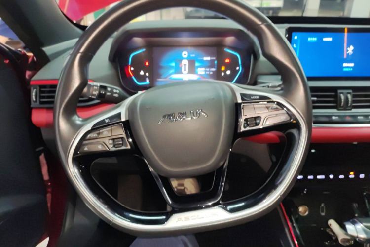 Used Dongfeng Aeolus Yixuan 2022 230T Automatic Adaptive-Beam Knight Edition Steering Wheel