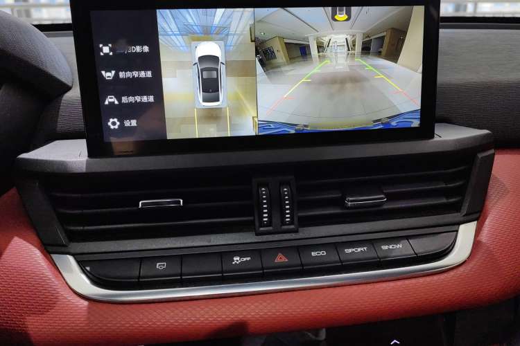 Used Dongfeng Aeolus Yixuan 2022 230T Automatic Adaptive-Beam Knight Edition Audio And AC Panel