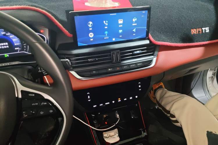 Used Dongfeng Aeolus Yixuan 2022 230T Automatic Adaptive-Beam Knight Edition Audio And AC Panel