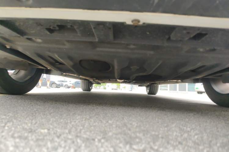 Used Dongfeng Aeolus Yixuan 2022 230T Automatic Tiger Roar Edition Chassis Front