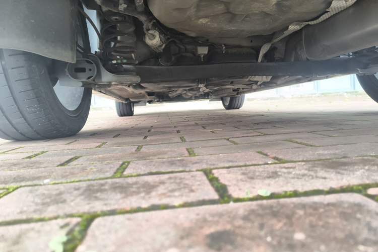 Used Dongfeng Aeolus Yixuan 2022 230T Automatic Adaptive-Beam Knight Edition Chassis Rear Left