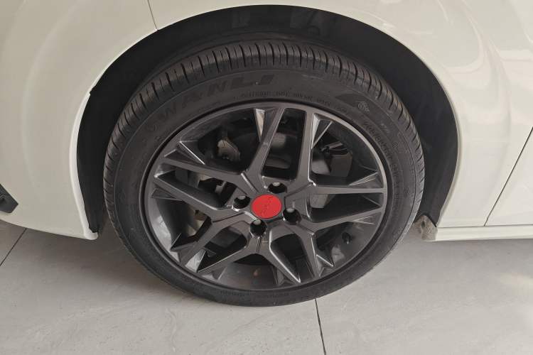 Used Dongfeng Aeolus Yixuan 2022 230T Automatic Adaptive-Beam Knight Edition Exterior 3