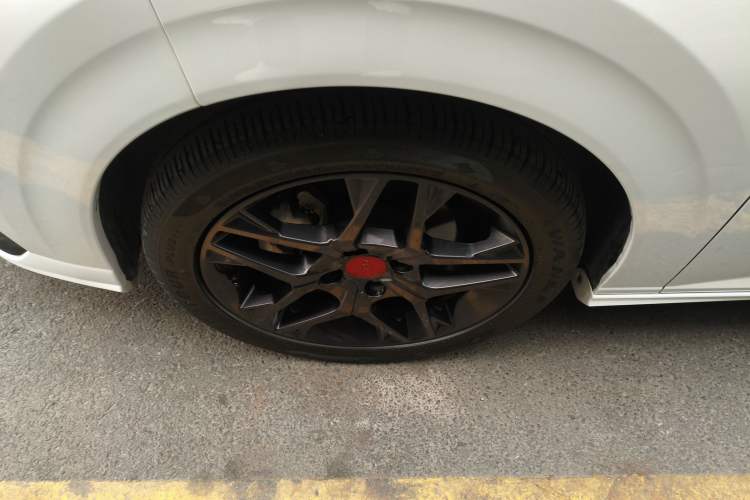 Used Dongfeng Aeolus Yixuan 2022 230T Automatic Adaptive-Beam Knight Edition Exterior 7