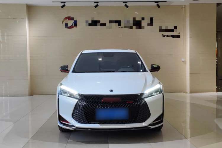 Used Dongfeng Aeolus Yixuan 2022 230T Automatic Adaptive-Beam Knight Edition Front