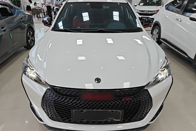 Used Dongfeng Aeolus Yixuan 2022 230T Automatic Adaptive-Beam Knight Edition Front