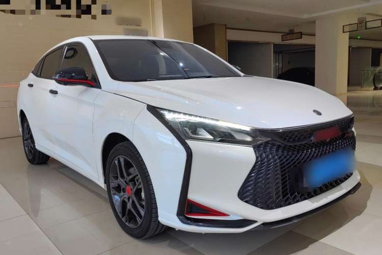 Used Dongfeng Aeolus Yixuan 2022 230T Automatic Adaptive-Beam Knight Edition Front Right 45 Deg