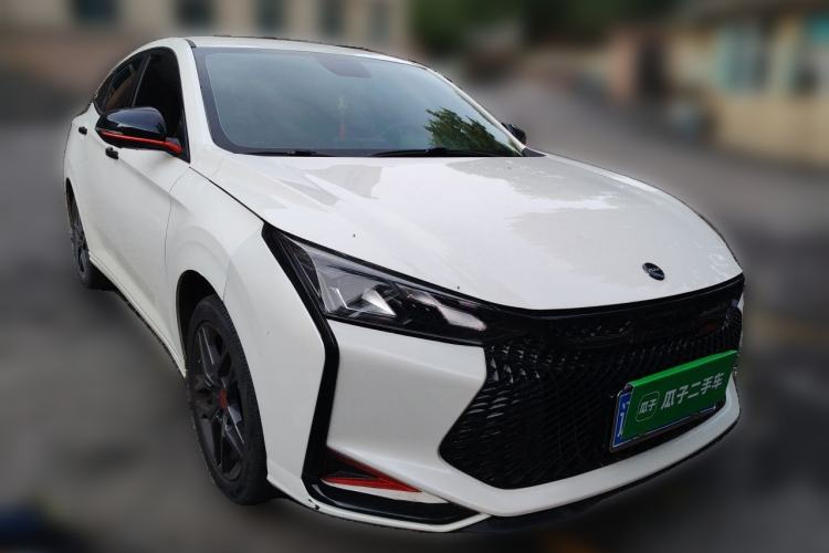 Used Dongfeng Aeolus Yixuan 2022 230T Automatic Adaptive-Beam Knight Edition Front Right 45 Deg