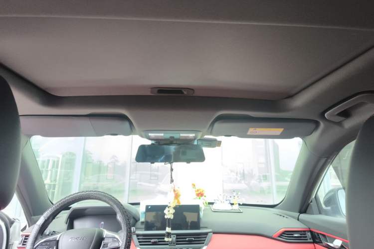 Used Dongfeng Aeolus Yixuan 2022 230T Automatic Adaptive-Beam Knight Edition Headliner