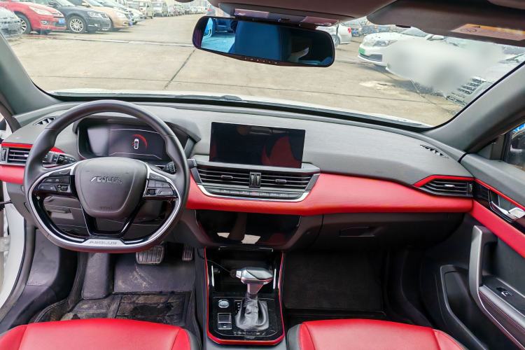 Used Dongfeng Aeolus Yixuan 2022 230T Automatic Adaptive-Beam Knight Edition Interior 3
