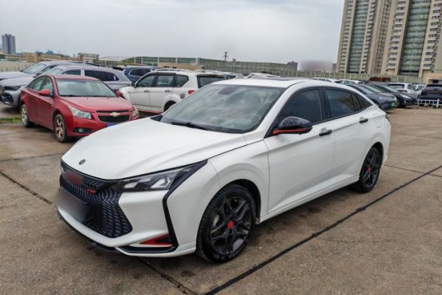 Used Dongfeng Aeolus Yixuan 2022 230T Automatic Adaptive-Beam Knight Edition