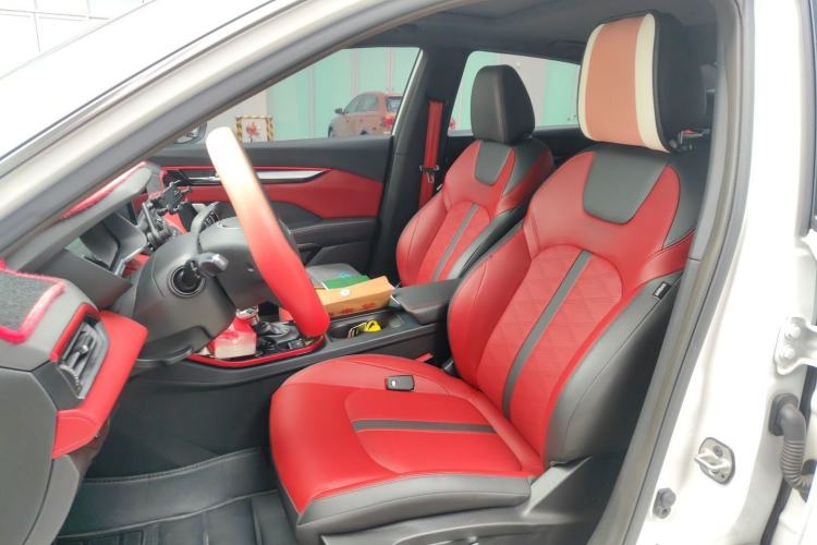 Used Dongfeng Aeolus Yixuan 2022 230T Automatic Tiger Roar Edition Left Front Seat