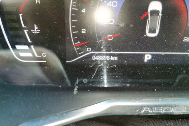 Used Dongfeng Aeolus Yixuan 2022 230T Automatic Adaptive-Beam Knight Edition Odometer Close Up