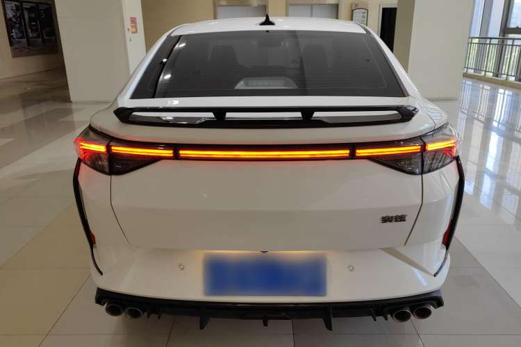 Used Dongfeng Aeolus Yixuan 2022 230T Automatic Adaptive-Beam Knight Edition Rear