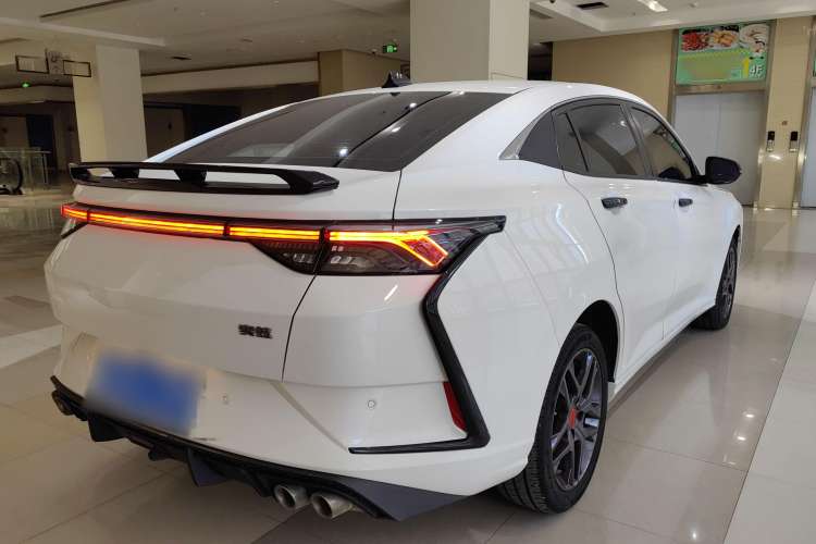 Used Dongfeng Aeolus Yixuan 2022 230T Automatic Adaptive-Beam Knight Edition Rear Right 45 Deg