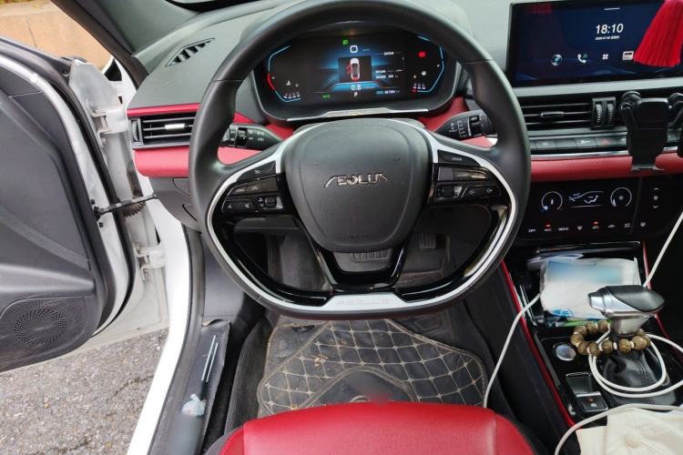 Used Dongfeng Aeolus Yixuan 2022 230T Automatic Adaptive-Beam Knight Edition Steering Wheel
