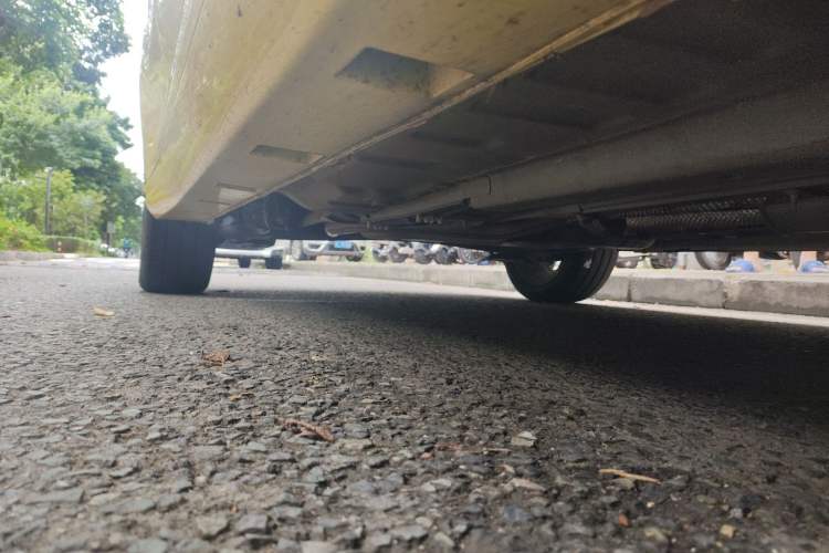 Used Dongfeng Aeolus Yixuan 2022 230T Automatic Adaptive-Beam Knight Edition Chassis Front Right