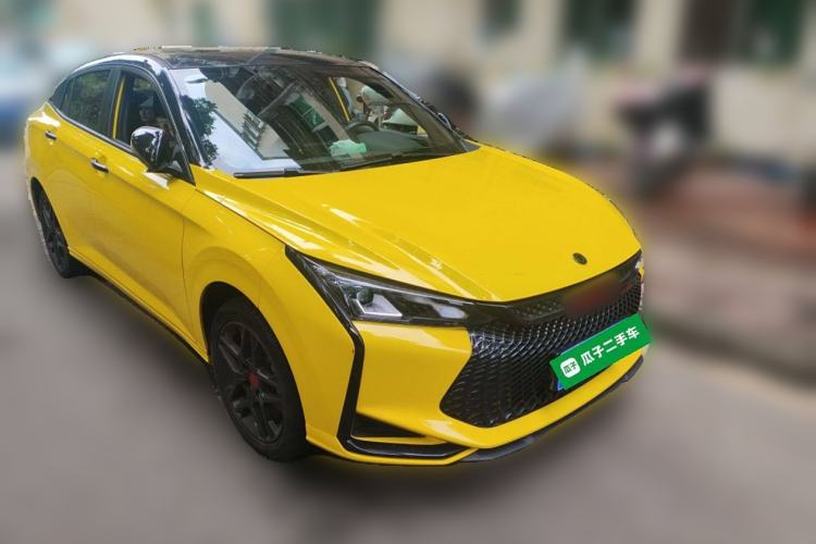Used Dongfeng Aeolus Yixuan 2022 230T Automatic Adaptive-Beam Knight Edition Front Right 45 Deg