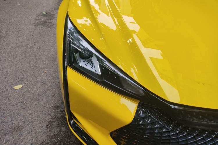 Used Dongfeng Aeolus Yixuan 2022 230T Automatic Adaptive-Beam Knight Edition Right Front Headlight