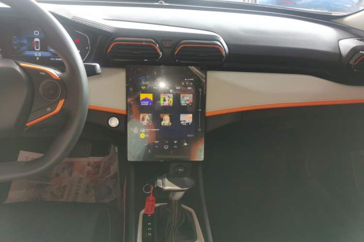 Used Dongfeng Aeolus Yixuan 2023 Mach Edition 1.5L Automatic Chasing Wind Version Audio And AC Panel