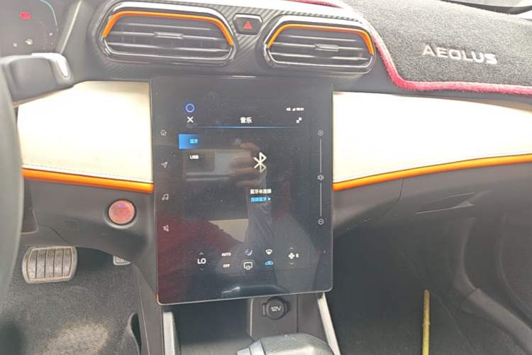 Used Dongfeng Aeolus Yixuan 2023 Mach Edition 1.5L Automatic Chasing Shadow Version Audio And AC Panel