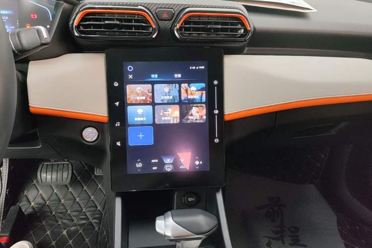Used Dongfeng Aeolus Yixuan 2023 Mach Edition 1.5L Automatic Chasing Shadow Version Audio And AC Panel
