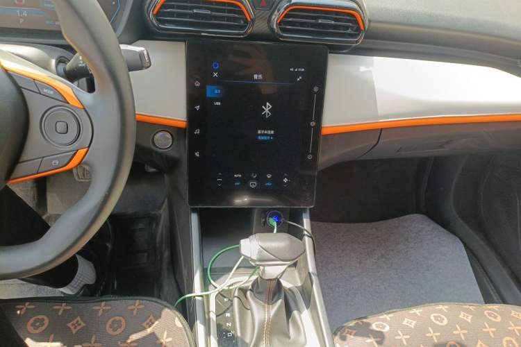 Used Dongfeng Aeolus Yixuan 2023 Mach Edition 1.5L Automatic Chasing Wind Version Audio And AC Panel