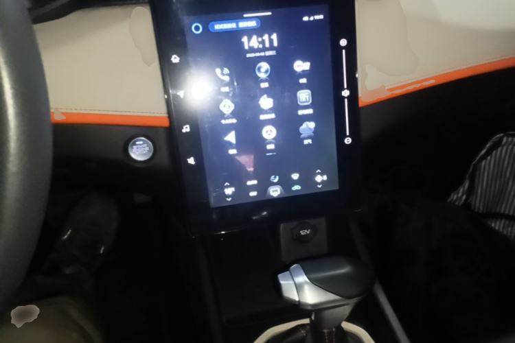 Used Dongfeng Aeolus Yixuan 2023 Mach Edition 1.5L Automatic Chasing Wind Version Center Console