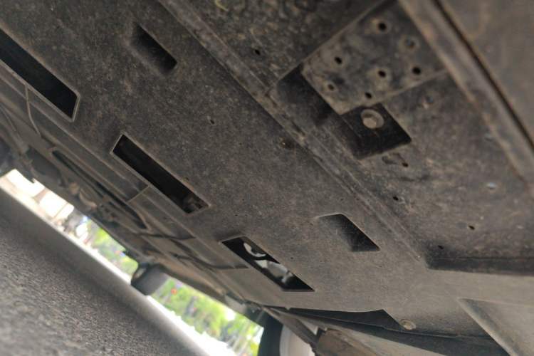 Used Dongfeng Aeolus Yixuan 2023 Mach Edition 1.5L Automatic Chasing Shadow Version Chassis Front