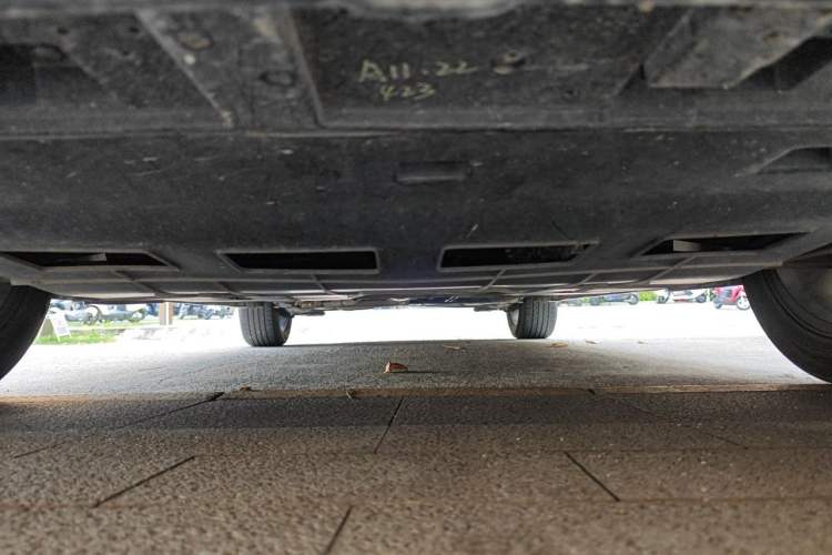 Used Dongfeng Aeolus Yixuan 2023 Mach Edition 1.5L Automatic Chasing Shadow Version Chassis Front