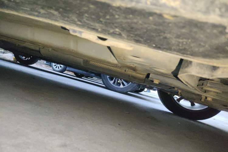 Used Dongfeng Aeolus Yixuan 2023 Mach Edition 1.5T Automatic Pursuit Rider Version Chassis Front Right