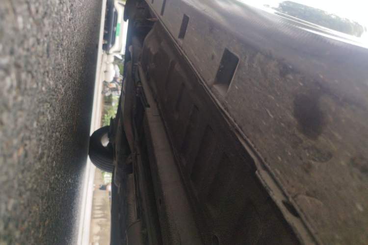 Used Dongfeng Aeolus Yixuan 2023 1.5L Automatic Glory Edition Chassis Front Right