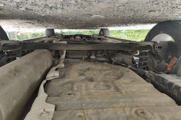 Used Dongfeng Aeolus Yixuan 2023 Mach Edition 1.5L Automatic Chasing Wind Version Chassis Rear