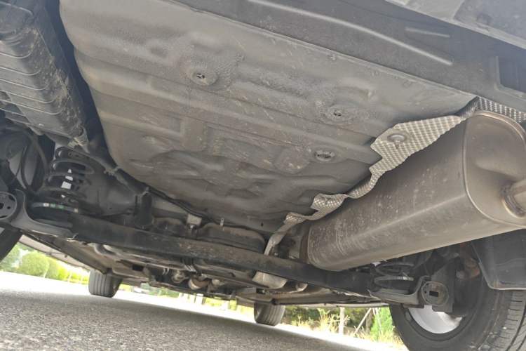 Used Dongfeng Aeolus Yixuan 2023 Mach Edition 1.5L Automatic Chasing Wind Version Chassis Rear