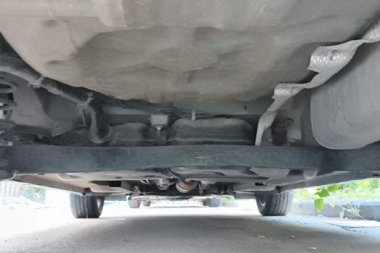 Used Dongfeng Aeolus Yixuan 2023 Mach Edition 1.5L Automatic Chasing Wind Version Chassis Rear