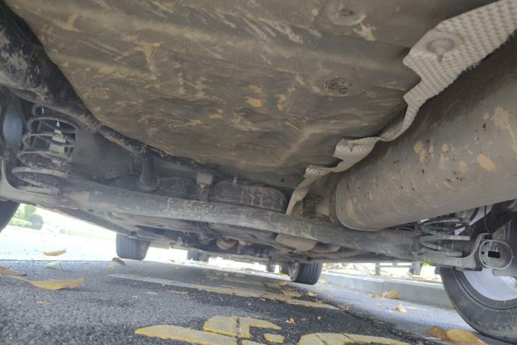 Used Dongfeng Aeolus Yixuan 2023 Mach Edition 1.5L Automatic Chasing Shadow Version Chassis Rear