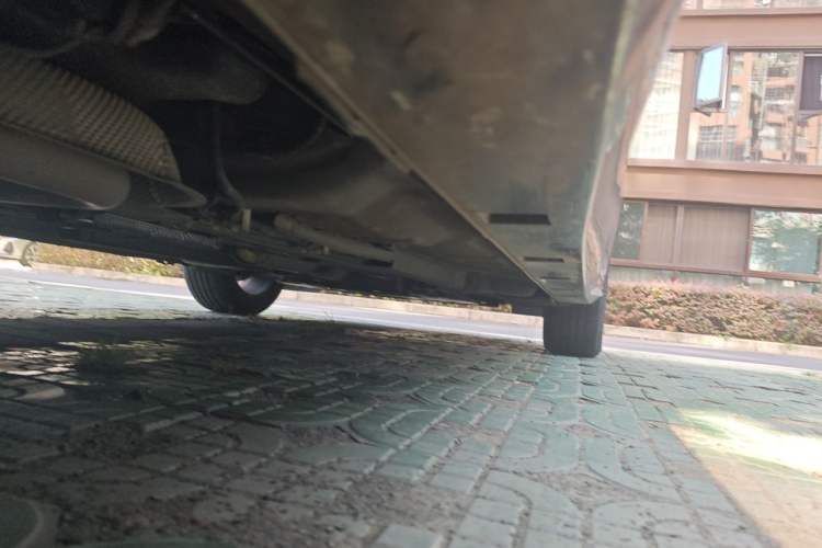 Used Dongfeng Aeolus Yixuan 2023 Mach Edition 1.5L Automatic Chasing Shadow Version Chassis Rear Right