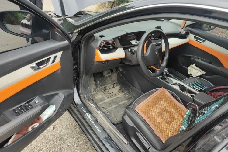 Used Dongfeng Aeolus Yixuan 2023 Mach Edition 1.5L Automatic Chasing Wind Version Driver Seat