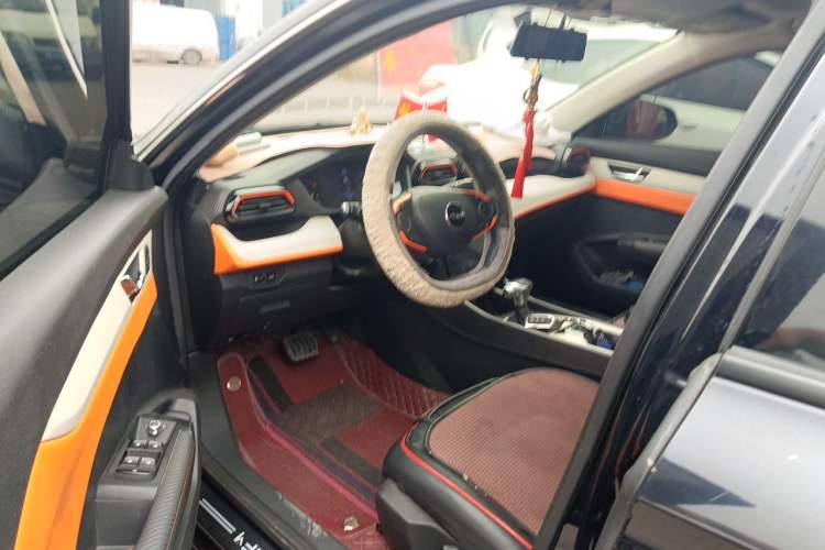 Used Dongfeng Aeolus Yixuan 2023 Mach Edition 1.5L Automatic Chasing Shadow Version Driver Seat