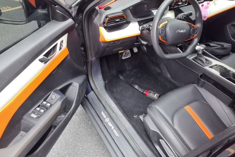Used Dongfeng Aeolus Yixuan 2023 Mach Edition 1.5L Automatic Chasing Wind Version Driver Seat