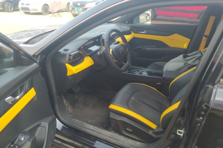 Used Dongfeng Aeolus Yixuan 2023 Mach Edition 1.5T Automatic Pursuit Rider Version Driver Seat