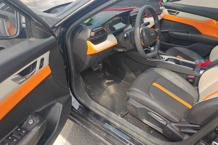 Used Dongfeng Aeolus Yixuan 2023 Mach Edition 1.5L Automatic Chasing Shadow Version Driver Seat