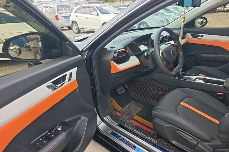 Used Dongfeng Aeolus Yixuan 2023 Mach Edition 1.5L Automatic Chasing Shadow Version Driver Seat