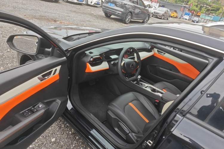 Used Dongfeng Aeolus Yixuan 2023 Mach Edition 1.5L Automatic Chasing Shadow Version Driver Seat