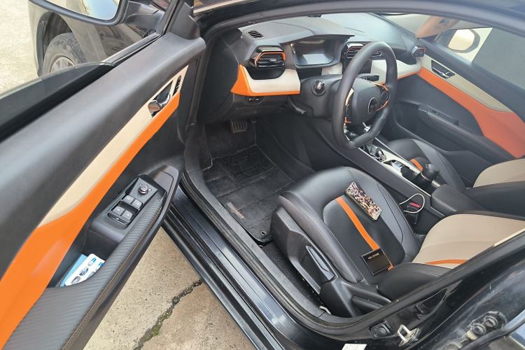 Used Dongfeng Aeolus Yixuan 2023 Mach Edition 1.5L Automatic Chasing Shadow Version Driver Seat